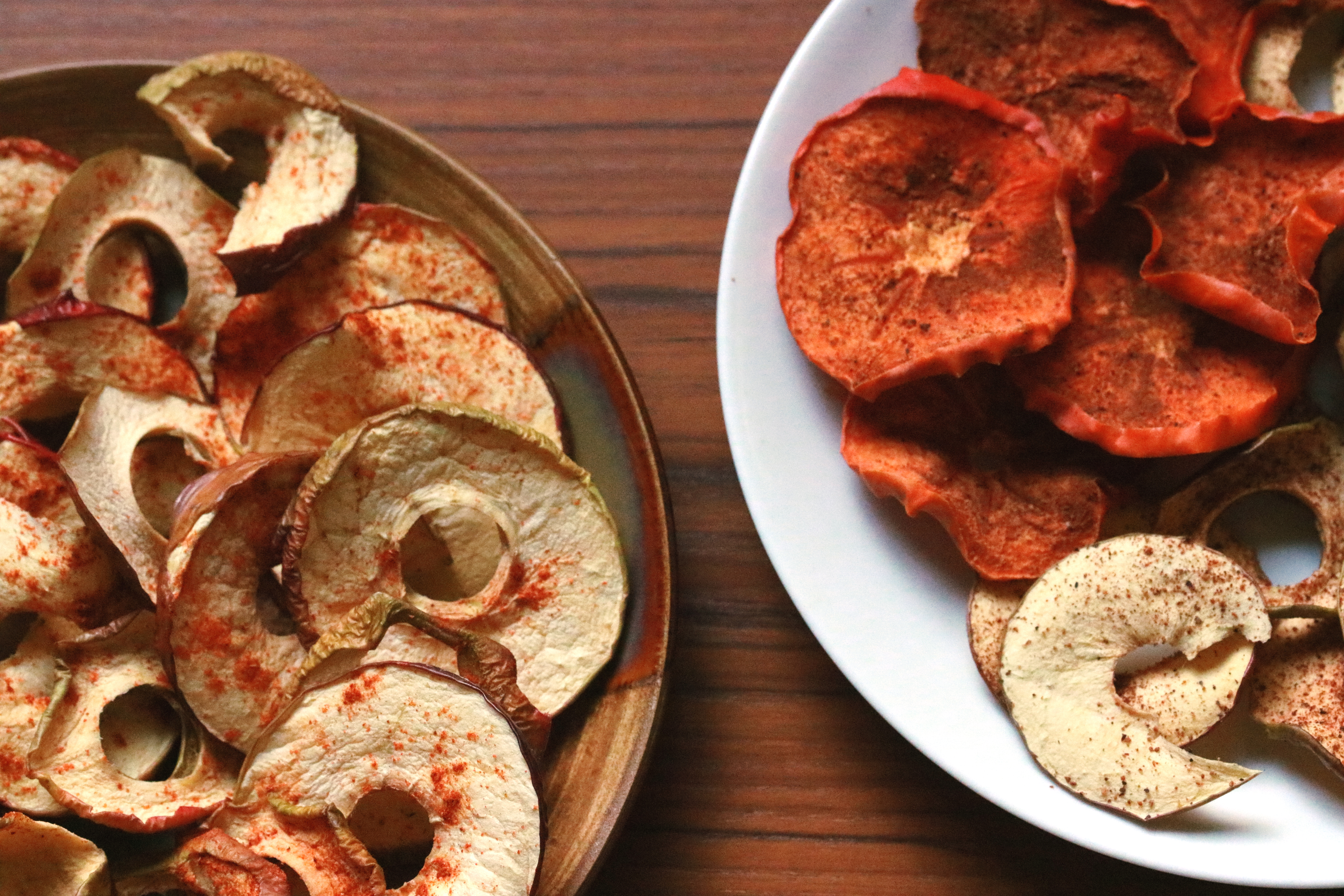 A super easy, hands off dried fruit rings recipe. Perfect for when you are on-the-go or entertaining. Try sprinkling them with the different spice combos provided on the blog and pairing them with a little jam and brie!