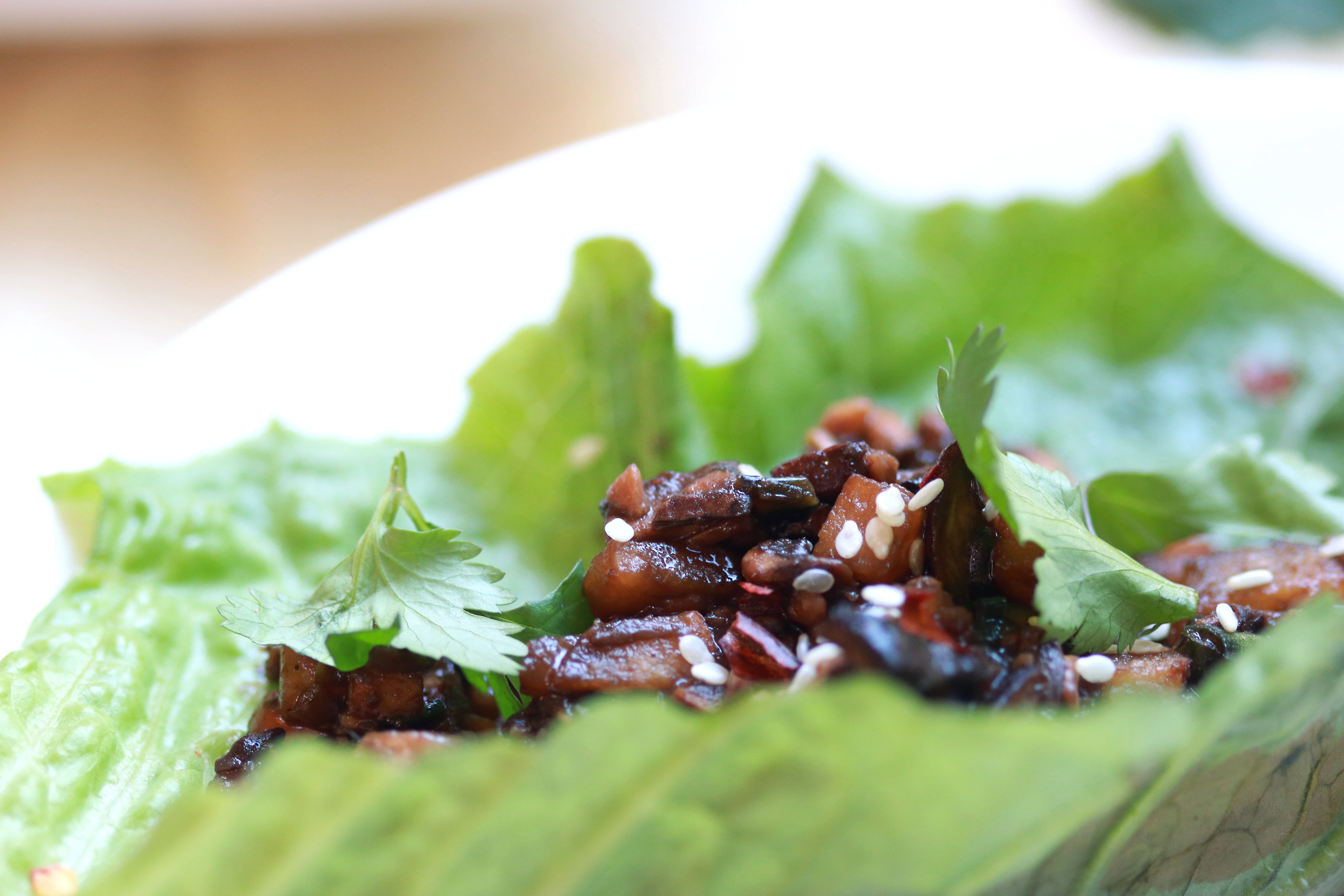 An inexpensive 15 minute vegan meal. The thickness of the mushroom leaves you feeling satisfied while the cool, crisp taste of the Asian pear helps lighten up the dish a little. This recipe is easy to half and double as well! Quick and flexible for a week night meal, appetizer or side with other Chinese food!